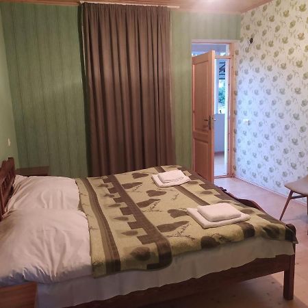 Guest House Nene Местия Екстериор снимка