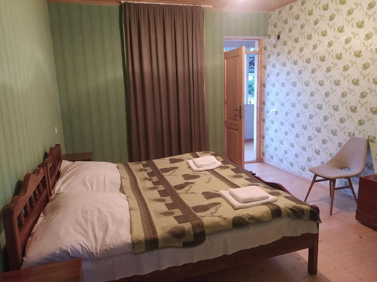 Guest House Nene Местия Екстериор снимка